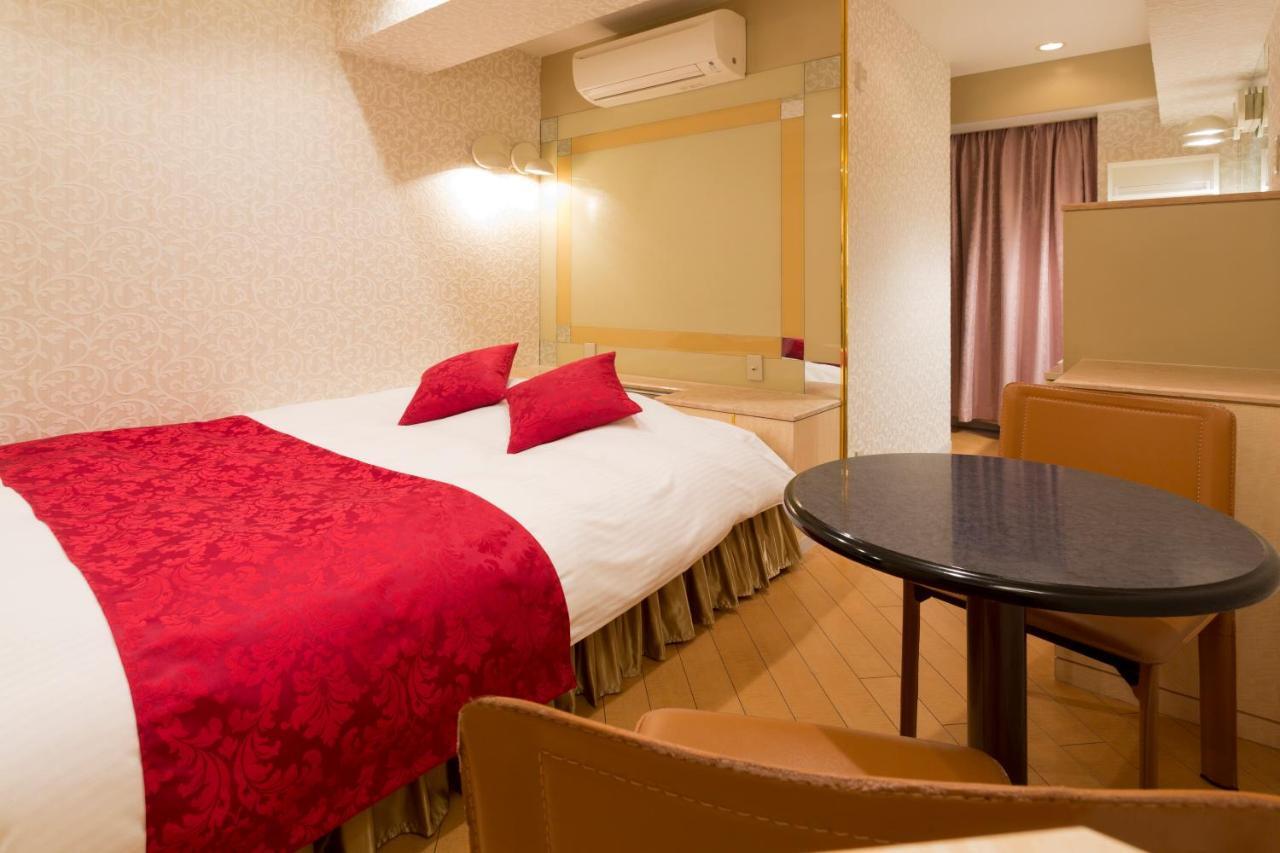 Hotel Route One Osaka Exterior photo